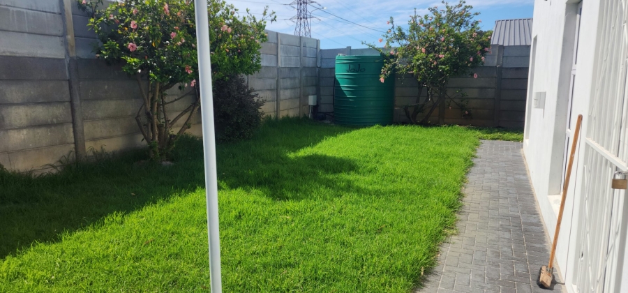 To Let 2 Bedroom Property for Rent in Surrey Estate Western Cape